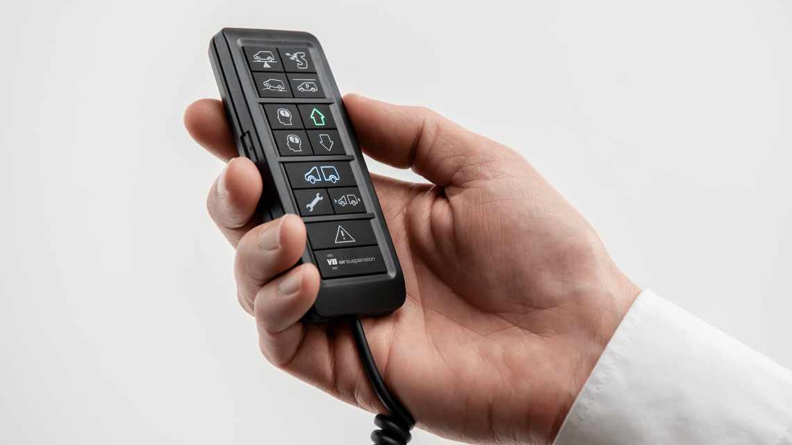 Photo: VB-Remote control 4C LCV version in one hand