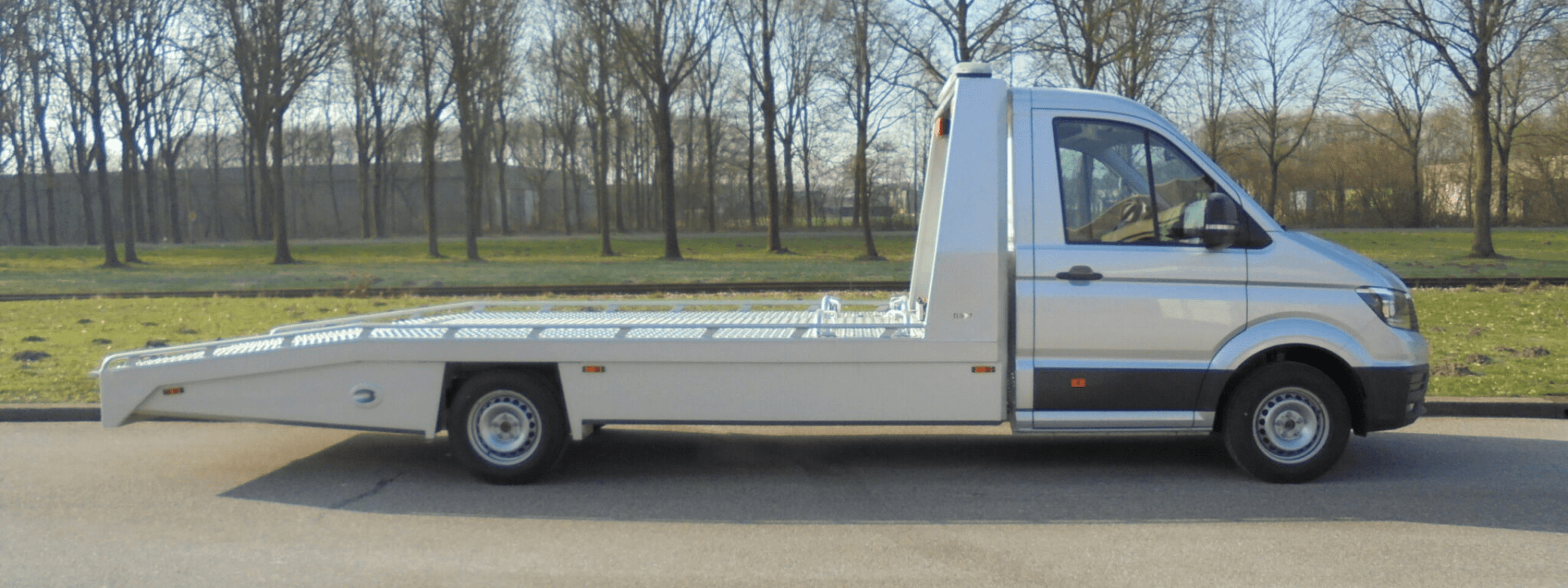 Photo: Volkswagen Crafter Tijhof car transporter