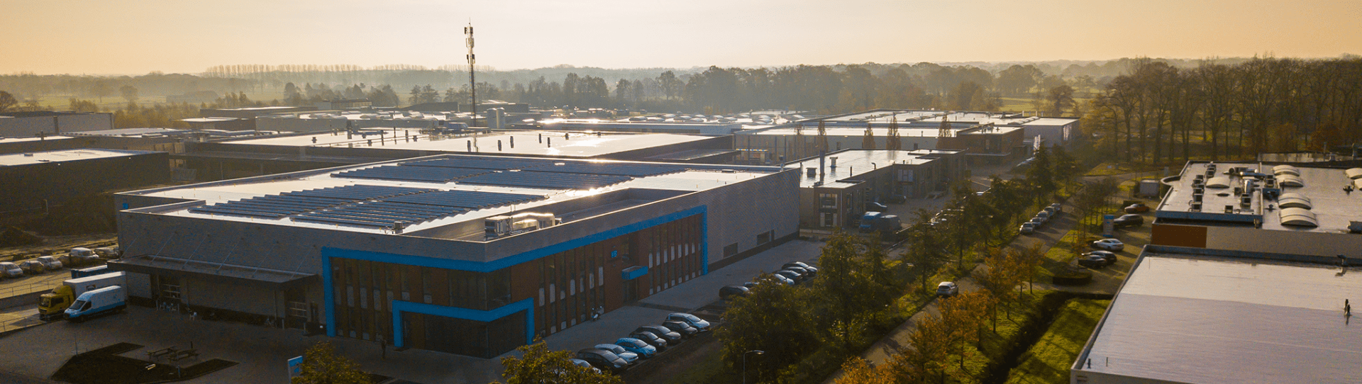 Image drone : bâtiments commerciaux de Varsseveld